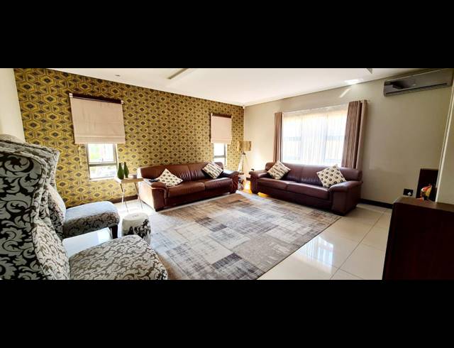 5 BEDROOM HOUSE FOR SALE IN IZINGA RIDGE